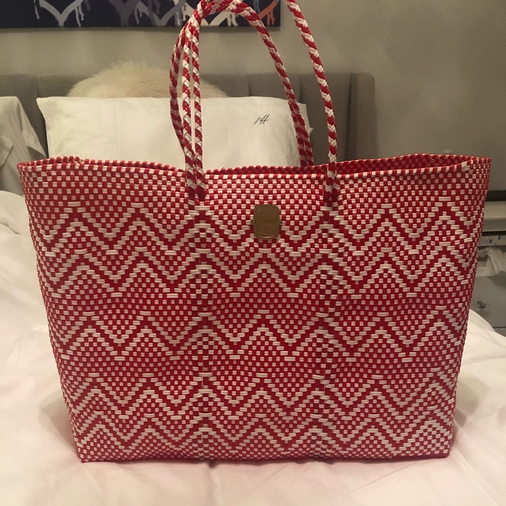 Joie woven tote bag
